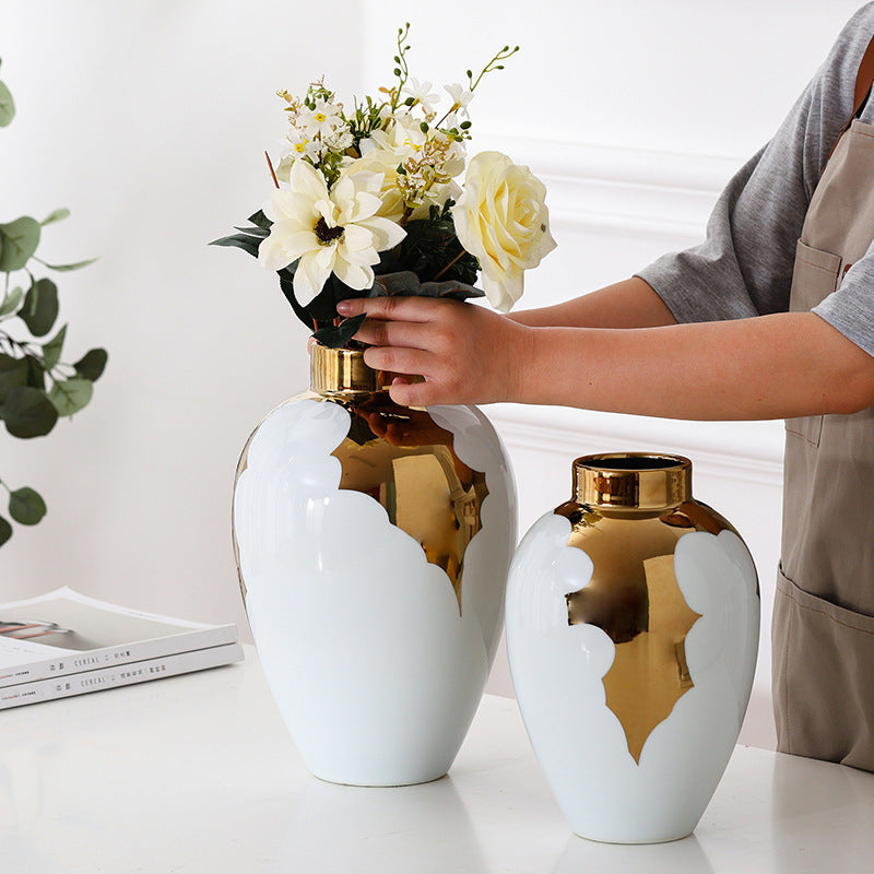 Elegant Luxury Ceramic Vases for Home Decor - Elevè Decor