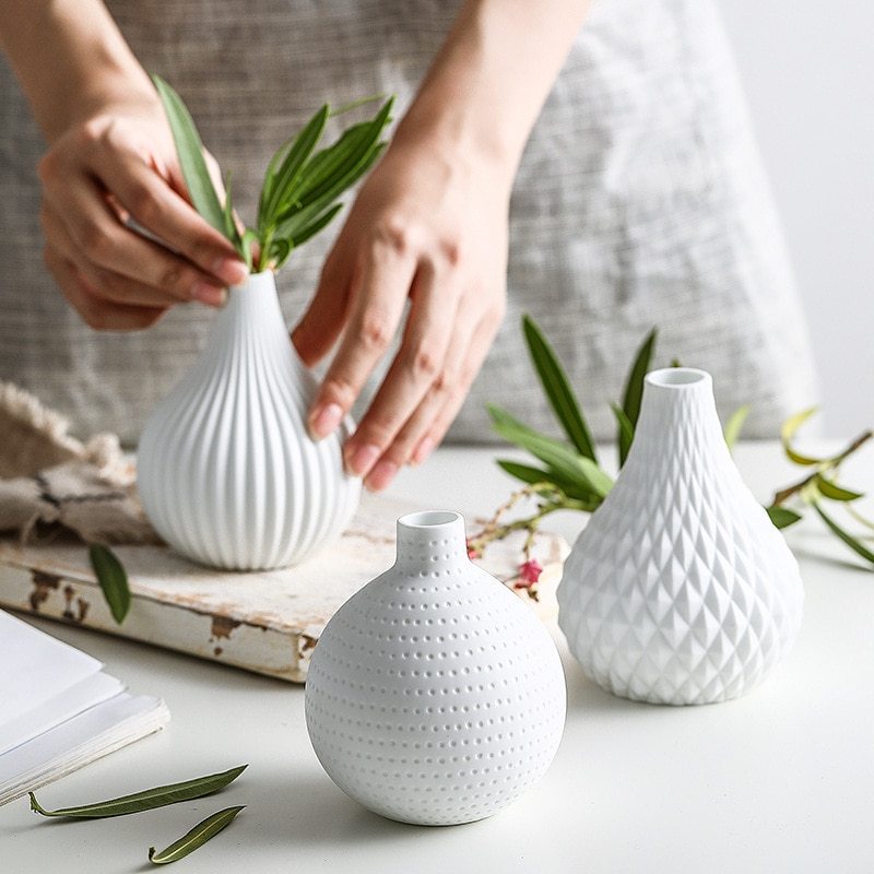 Modern Minimalist Ceramic Vase - Elevè Decor