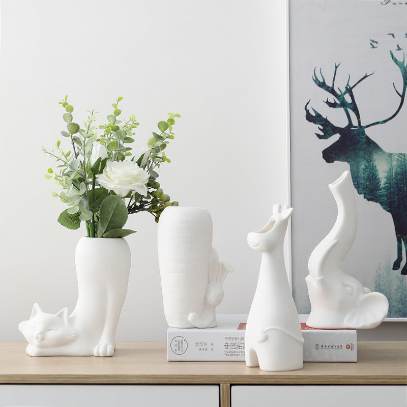 Minimalist White Ceramic Vase – Elegant Home Décor - Elevè Decor