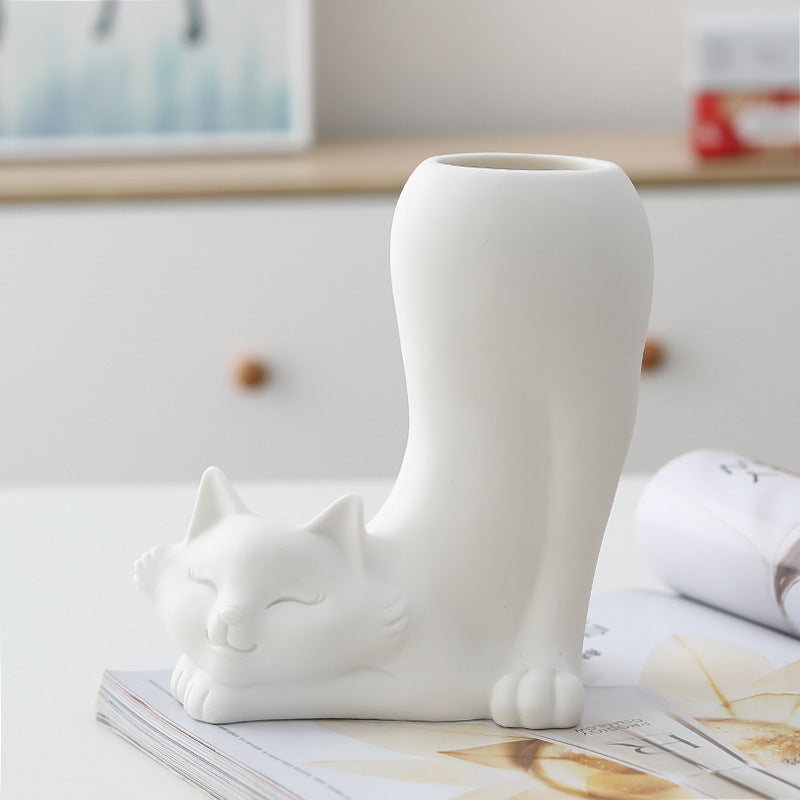 Minimalist White Ceramic Vase – Elegant Home Décor - Elevè Decor